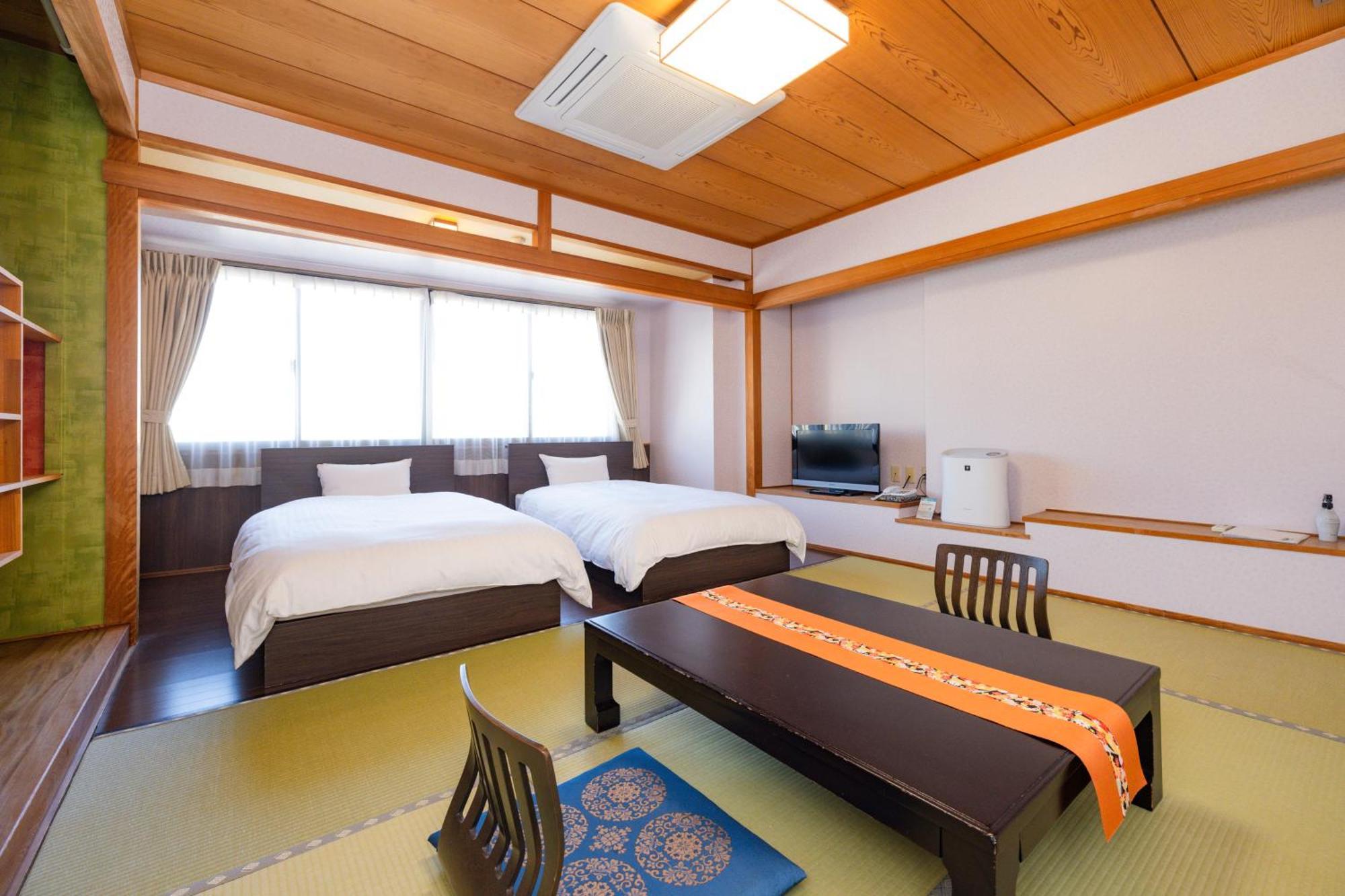 Hotel Takasago Kōchi Buitenkant foto