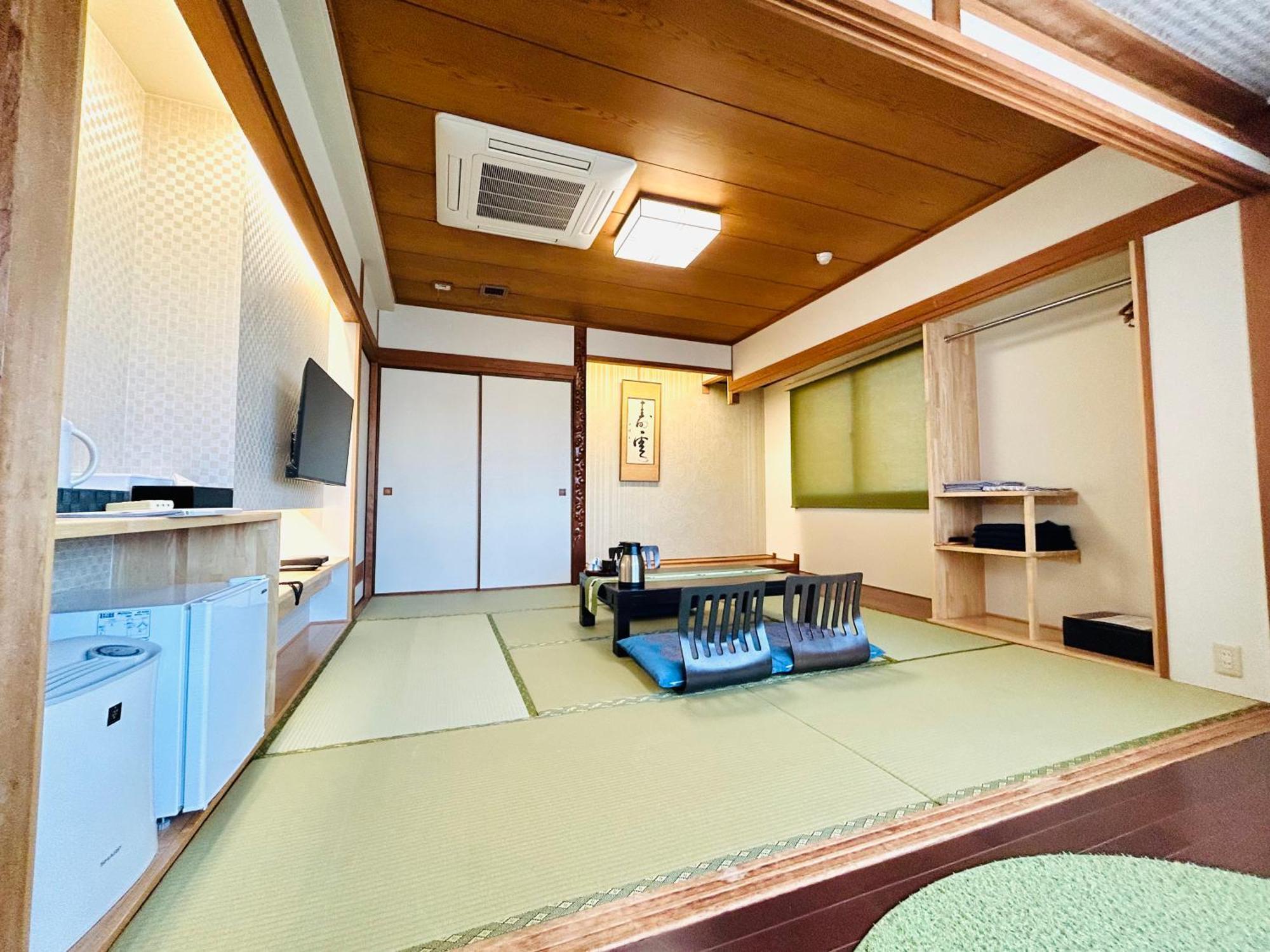Hotel Takasago Kōchi Buitenkant foto