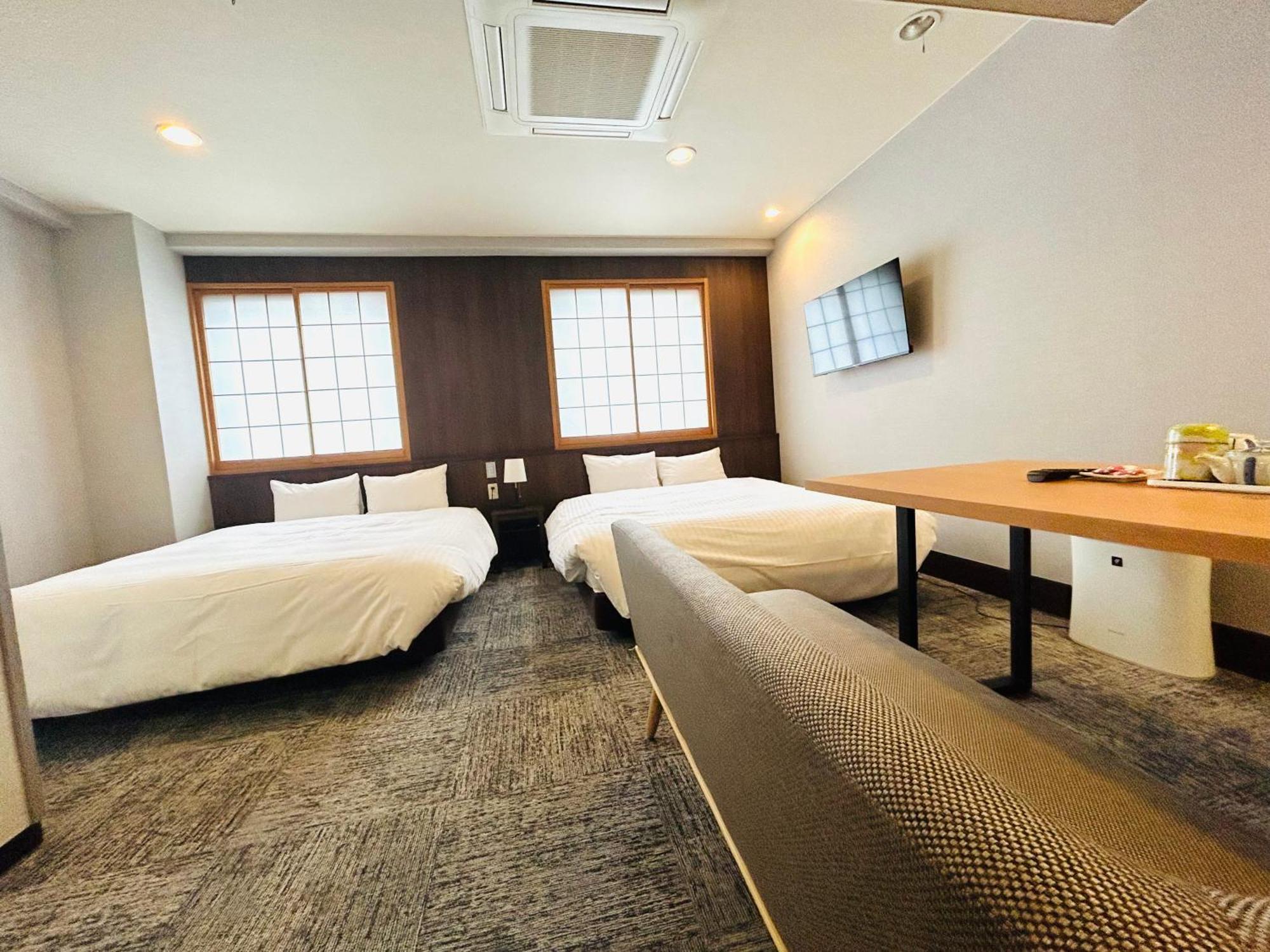 Hotel Takasago Kōchi Buitenkant foto